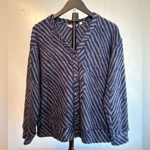 Me by Jennie Garth Blue and light blue Zebra Print Cardigan. Size M. VGUC